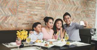 Tempat Nongkrong Keluarga Terdekat di Jakarta, Nyaman untuk Semua Usia, Xperience Team