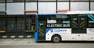 Panduan Lengkap Halte Busway Terdekat ke Lotte Shopping Avenue, Travel Bestie