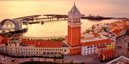 Tháp đồng hồ Phú Quốc – Biểu tượng kiến trúc Venice giữa đảo ngọc, Traveloka VN