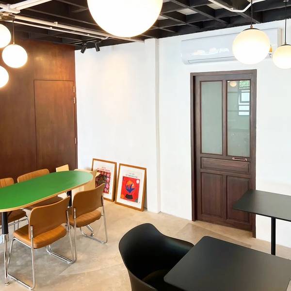  Parlor พาเลอร์