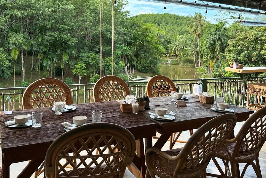 บ้านสวนก๋ง คาเฟ่