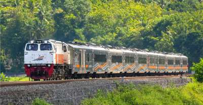 Jogja Bandung Berapa Jam? Ini Panduan Lengkap Waktu Tempuh & Cara Perjalanannya, Xperience Team