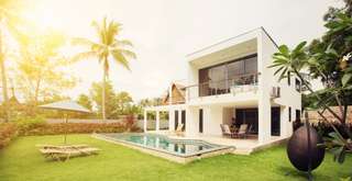 Cari Akomodasi Liburan di Lombok? Yuk, Kenali Dulu Perbedaan Villa dan Homestay, Mas Bellboy