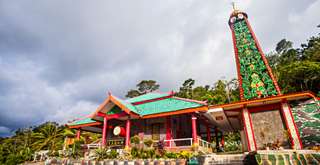 Wisata Religi Malang: Menyusuri Jejak Iman di Kota Sejuk, Mas Bellboy