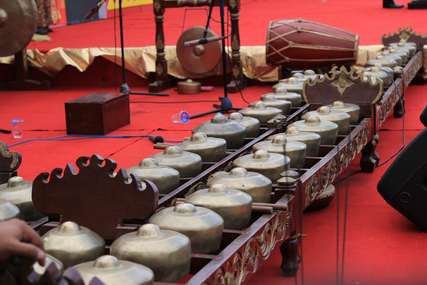 15 Alat Musik Lampung dan Keunikan Budayanya yang Mendunia: Panduan Lengkap & Terpercaya, Mas Bellboy