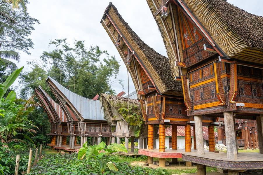 rumah adat sulawesi tenggara