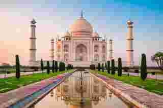 7 Best Historical Sites in India: From the Taj Mahal to the Caves of Ajanta, Traveloka Xperience