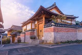 Mengenal Hanok Rumah Adat Korea Selatan: Filosofi, Keunikan Arsitektur, dan Panduan Wisata Lengkap, Mas Bellboy
