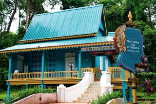 Mengenal 5 Rumah Adat Malaysia: Filosofi, Keunikan Arsitektur, dan Panduan Wisata Lengkap, Mas Bellboy