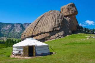  Mengenal 3 Rumah Adat Mongolia: Filosofi, Keunikan Arsitektur, dan Panduan Wisata Lengkap, Mas Bellboy