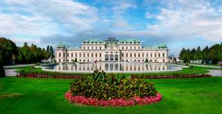 Negara Eropa Tengah: Perpaduan Kota Klasik, Sejarah Megah, dan Alam yang Menawan, Travel Bestie