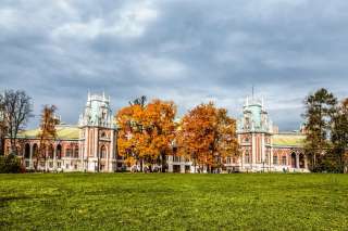 Mengenal 5 Rumah Adat Rusia: Filosofi, Keunikan Arsitektur, dan Panduan Wisata Lengkap, Mas Bellboy