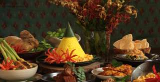 Sejarah Nasi Kuning: Dari Ritual Sakral hingga Sajian Perayaan yang Menggugah Selera, Travel Bestie