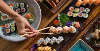 Sejarah Sushi: Perjalanan Panjang dari Tradisi Kuno ke Ikon Kuliner Dunia, Travel Bestie