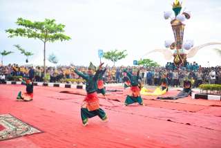Mengenal Pakaian Adat Minangkabau: Filosofi, Detail Material, dan Panduan Wisata Budaya Lengkap , Mas Bellboy
