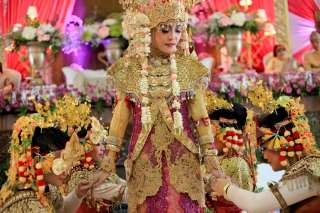 Mengenal Pakaian Adat Palembang: Filosofi, Detail Material, dan Panduan Wisata Budaya Lengkap , Mas Bellboy