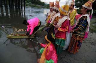 Mengenal Pakaian Adat Sulawesi Tengah: Filosofi, Detail Material, dan Panduan Wisata Budaya Lengkap , Mas Bellboy