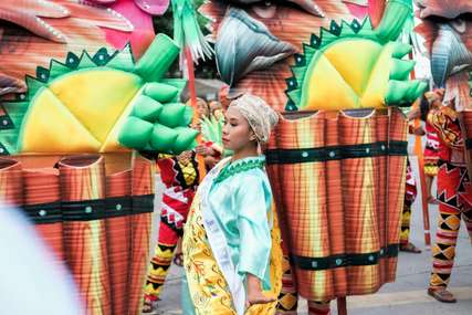 Snapshot Budaya: Pakaian Adat Brasil dalam Sekilas, Mas Bellboy