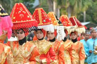  Mengenal Pakaian Adat Siak: Filosofi, Detail Material, dan Panduan Wisata Budaya Lengkap , Mas Bellboy