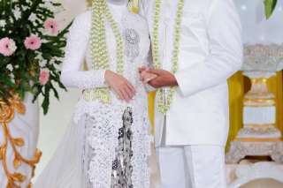 Mengenal Pakaian Adat Sukabumi: Filosofi, Detail Material, dan Panduan Wisata Budaya Lengkap , Mas Bellboy