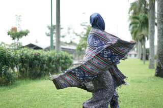 Mengenal Pakaian Adat Sumbawa Besar: Filosofi, Detail Material, dan Panduan Wisata Budaya Lengkap, Mas Bellboy