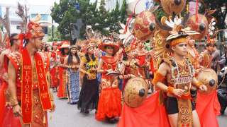 Mengenal Pakaian Adat Tarakan: Filosofi, Detail Material, dan Panduan Wisata Budaya Lengkap , Mas Bellboy