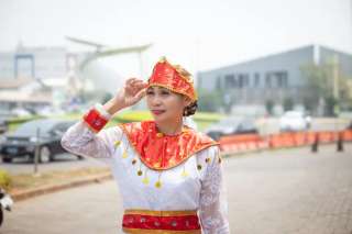 Mengenal Pakaian Adat Pulau Buru: Filosofi, Detail Material, dan Panduan Wisata Budaya Lengkap, Mas Bellboy