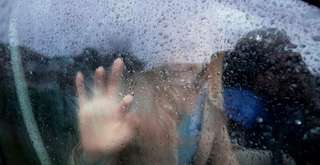 Cara Menghilangkan Embun di Kaca Mobil Agar Pandangan Tetap Jelas Saat Berkendara, Travel Bestie