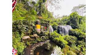 7 Tempat Melukat di Ubud: Rekomendasi Pura Suci untuk Wisata Spiritual, Mas Bellboy