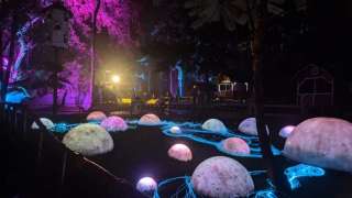 7 Wisata Malam Palembang yang Seru dan Paling Ikonik, Mas Bellboy