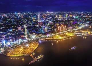 10 Wisata Malam di Makassar yang Seru untuk Nongkrong dan Kulineran, Mas Bellboy