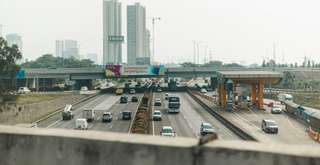 Estimasi Waktu Terbaru: Jakarta Solo Berapa Jam Naik Mobil Lewat Tol?, Travel Bestie