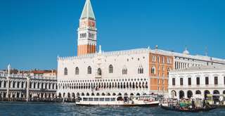 Kota Venesia: Ketika Kanal dan Sejarah Berpadu dalam  Abadi, Xperience Team