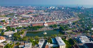 Stasiun Kereta Api Tertua di Indonesia: Jejak Sejarah Awal Perkeretaapian Nusantara, Travel Bestie