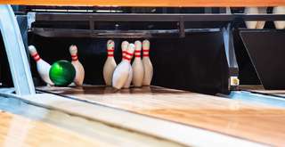 Tempat Bowling di Bandung: Pilihan Seru untuk Hiburan Bareng Teman dan Keluarga, Xperience Team