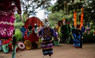 Menelusuri Jejak Estetika dan Filosofi: Daftar Tarian Tradisional Myanmar yang Mendunia, Mas Bellboy