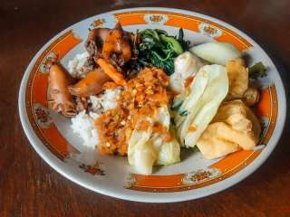 Daftar Makanan Khas Suku Osing yang Wajib Dicicipi, Mas Bellboy