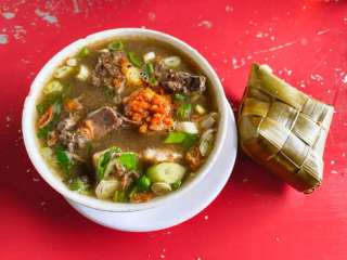 Daftar Makanan Khas Jeneponto yang Wajib Dicicipi, Mas Bellboy