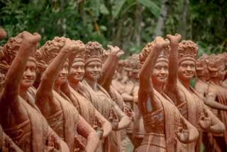 Pura di Banyuwangi: Wisata Spiritual dengan Panorama Memukau, Traveloka Xperience