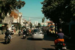 7 Tips Hemat Sewa Mobil di Bali Saat Musim Liburan, Travel Bestie