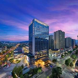 DoubleTree by Hilton Yaan