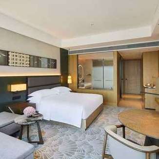 DoubleTree by Hilton Yaan