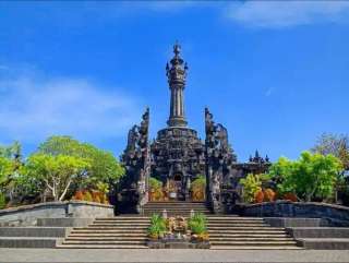 Menelusuri 7 Monumen Ikonik Bali: Dari Saksi Perjuangan hingga Simbol Kedamaian, Mas Bellboy