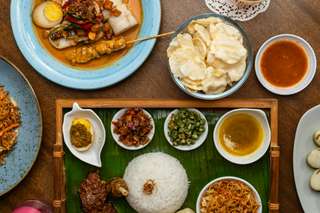 Peranakan Cuisine in Singapore: What Is It, What to Order, and Where to Eat, Traveloka Team
