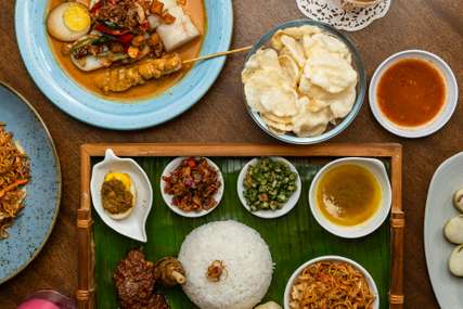 Peranakan Cuisine in Singapore: What Is It, What to Order, and Where to Eat, Traveloka Team