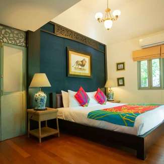Zantiis Ndol Villas 
