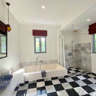 Zantiis Ndol Villas 
