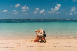 Best Time to Visit Nusa Dua Bali 2026: Seasons, Weather, and Travel Tips, Traveloka Xperience