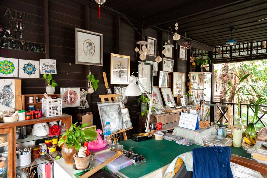 ตลาดชุมชนคลองบางหลวง และร้านค้าโบราณ