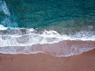 Pantai Keramas Gianyar: Info Tiket Masuk, Spot Night Surfing, Sejarah, dan Lokasi, Waktu baca 4 menit